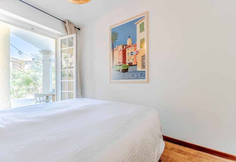 Appartement Anais De Saint-tropez, Bel Appartement, Avec Piscine Et Jardin, Au Coeur De Tropez