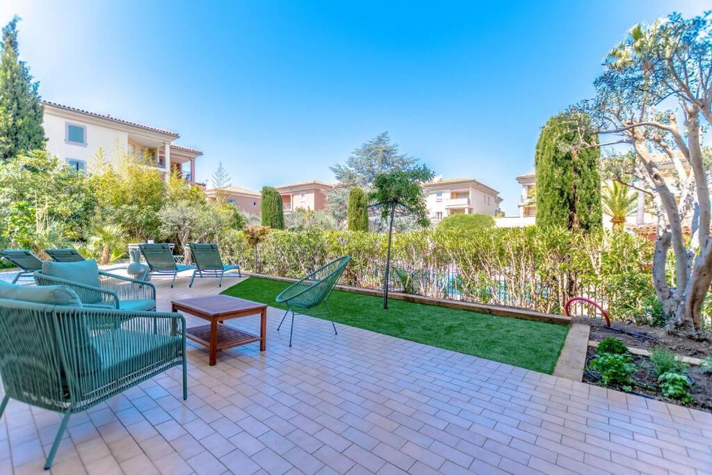 Appartement Anais De Saint-tropez, Bel Appartement, Avec Piscine Et Jardin, Au Coeur De Tropez